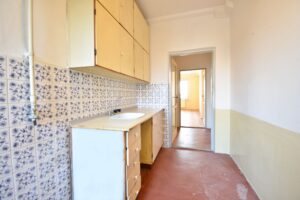 Predaj 3 izbový byt, pôvodný stav, loggia, Martinčekova ulica, Bratislava - Ružinov (8)