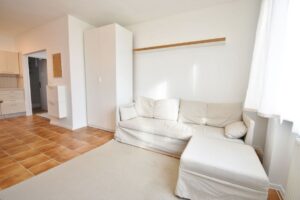 Prenajom 2,5 izbový byt Tomanova ulica Vajnory (3)