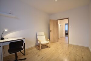 Prenájom 3 izbový byt, kompletná rekonštrukcia, Holíčska ulica, Bratislava - Petržalka (14)