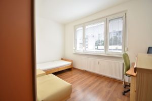 Prenajom 4 izbový byt Beniakova ulica Bratislava Karlova Ves (16)