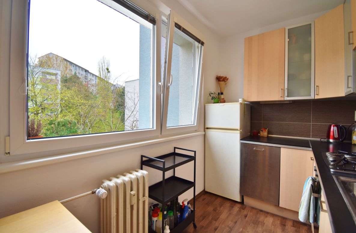 2-izbový byt na prenájom Bratislava Dúbravka Cabanova ulica (8)