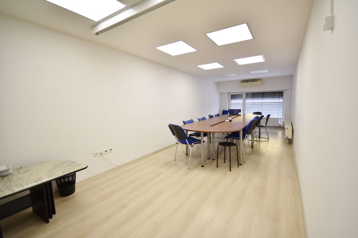Prenájom reprezentatívny obchodno-kancelársky priestor, 254 m², Galvaniho ulica, Bratislava – Ružinov (20)