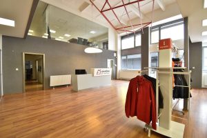 Prenájom reprezentatívny obchodno-kancelársky priestor, 254 m², Galvaniho ulica, Bratislava – Ružinov (3)